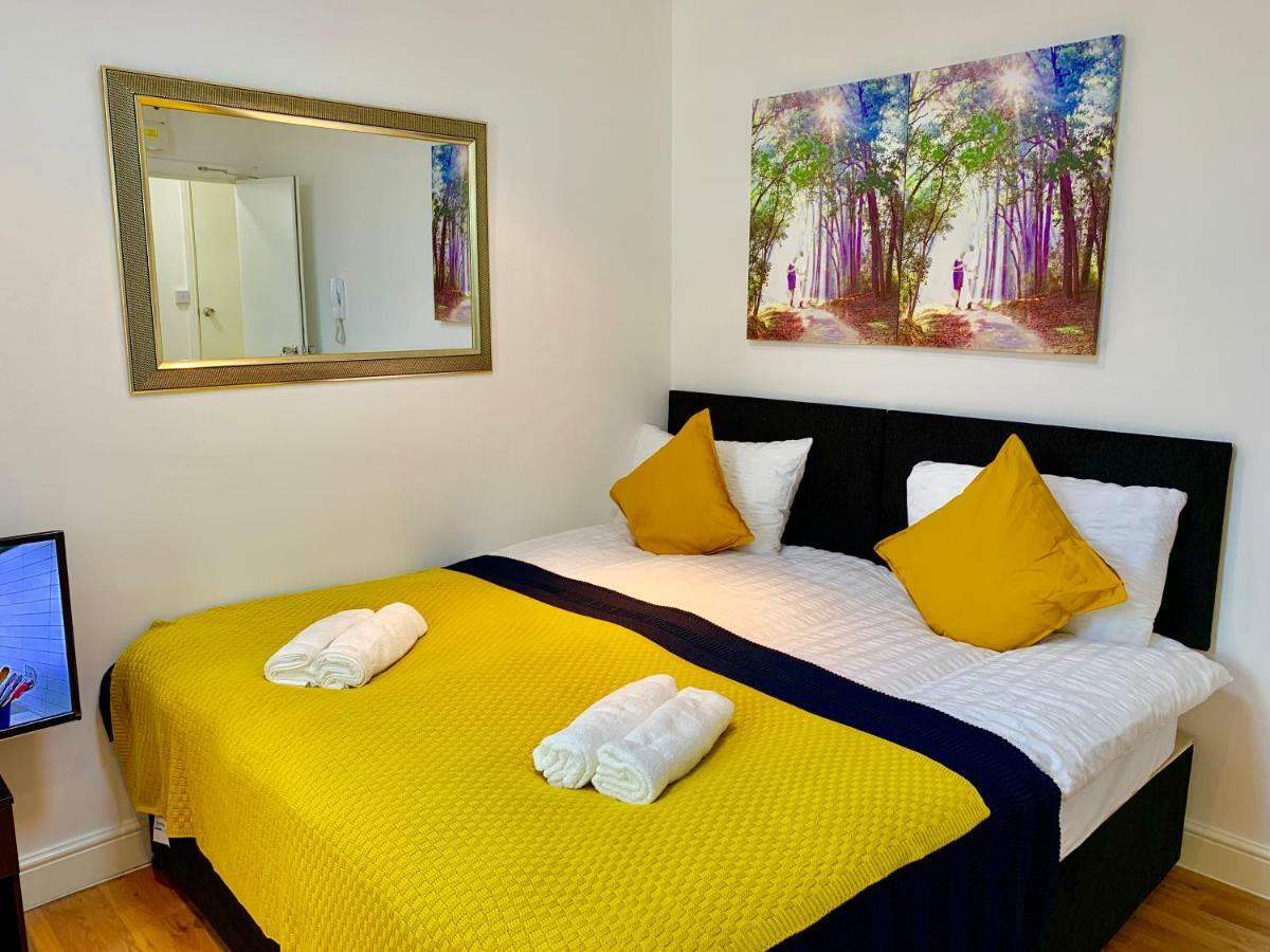 London Studio Apartments, Private Bathrooms And Parking Ilford Exterior foto